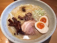 「味玉入り味噌らーめん」@つじ田 味噌の章の写真