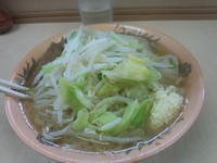「ミニラーメン+ブタ増し\100 ニンニク少し」@ラーメン二郎 京成大久保店の写真