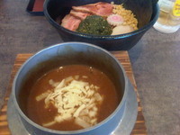 「特製バジル華麗つけ麺(1050円)+チーズ(100円)」@古都はピアノマンの写真