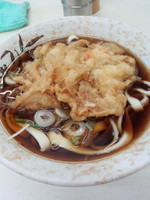 「かき天（ひもかわ）420円」@仲屋製麺所の写真