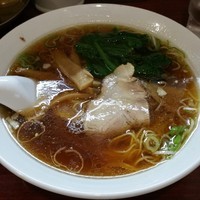 「しょうゆラーメン」@大新 藤沢南口店の写真