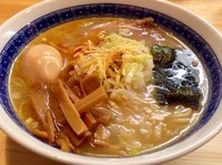 「塩ラーメン（小）800円　味玉50円」@自家製中華そば としおかの写真