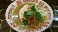 「【限定】冷し煮干しソバ　780円」@特級鶏蕎麦 龍介の写真
