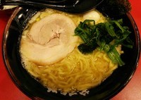 「ラーメン＋半ライス　680＋50円」@横浜家系ラーメン 府中大和家の写真
