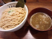 「梅香る煮干しつけ麺（特盛同料金）840円」@江戸前煮干し中華そば きみはん 総本店の写真