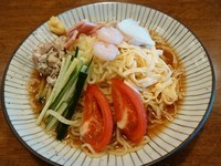 「冷やし中華(並盛・160g・醤油だれ)777円」@東京とんこつ とんとら 天川大島店の写真