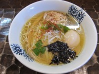 「限定　真鯛の塩蕎麦（８００円）＋餃子」@特級鶏蕎麦 龍介の写真