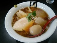 「焙煎ウルメ正油750円+味玉100円」@超純水採麺 天国屋の写真