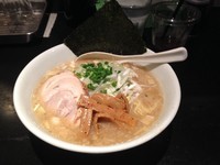 「ラーメン」@肉汁や ZEROの写真