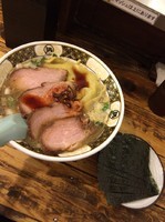 「ラーメン820円、海苔増し100円、チャーシュー増し200円」@すごい煮干ラーメン凪 新宿ゴールデン街店 本館の写真