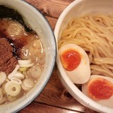 味玉濃厚つけ麺（中盛・極太麺）