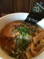 「淡麗和牛蕎麦醤油　大盛【¥830】」@麺や 虎ノ道の写真