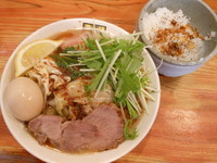 「濃菜麺（塩だれガーリックチキンとレモン）＋焦がしネギごはん」@濃菜麺 井の庄の写真