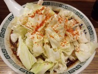 「細麺桂花　キャベツトッピング」@桂花ラーメン 新宿ふぁんてんの写真