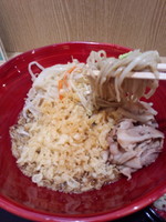 「肉野菜炒めぶっかけ蕎麦（冷）660円」@品川 新章 包丁切りそば みとう庵 品川シーズンテラス店の写真