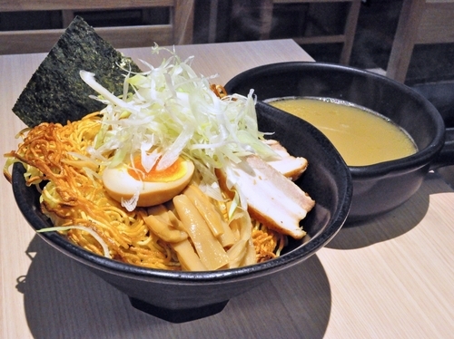 鶏白湯焼らーめん