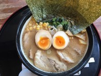 「はちおぎやラーメン」@八荻家の写真