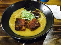 「特濃醤油ラーメン 細麺 800円+ごはん無料」@特濃とんこつ たから 岐阜本店の写真