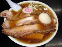 「醤油かけラーメン550円＋チャーシュー3本乗せ450円他」@食堂 はせ川の写真