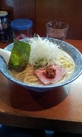 「濃厚豚骨魚介らーめん」@麺処 ほん田の写真
