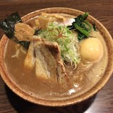 豚骨魚介らーめん ¥850