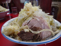 「ラーメン豚入り(600円)(ヤサイニンニク)」@ラーメン二郎 目黒店の写真