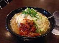 「辛味噌とんこつラーメン（大盛り）780円＋100円」@湘南家系ラーメン 松湘家の写真