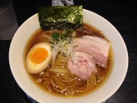 「伊駄天ラーメン醤油大盛り」@麺行使 伊駄天 静岡店の写真