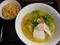 「蟹出汁鶏白湯らあめん＋チャーハン」@ラーメン愉悦処 似星の写真