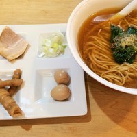 「本枯中華そば720円」@本枯中華そば 魚雷の写真