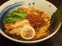 「淡麗醤油ラーメン」@麺や 晴星の写真