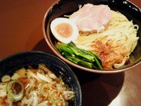 「【限定】冷やしもりそば￥830・鶏ほぐし￥100」@UNDER GROUND RAMENの写真
