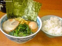 「ラーメン並+半ライス+味卵 (980円)」@ラーメン虎ノ穴の写真