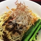 黒たんたん汁なし