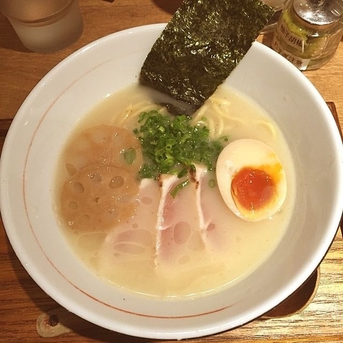 濃厚魚介そば新味