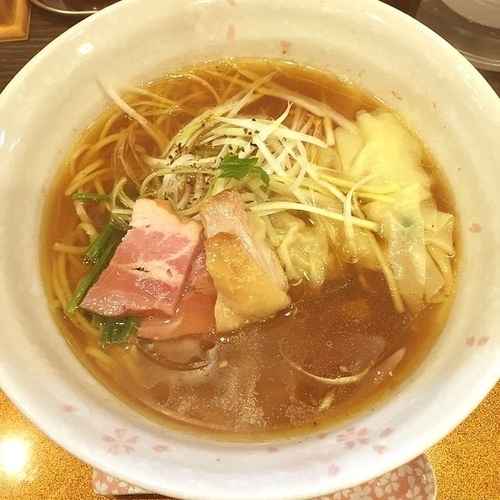 雲呑麺