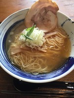 「塩蕎麦(細麺)￥６９０」@自家製麺 琥珀の写真