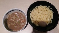 「つけめん(濃厚)(あつもり)＋味玉」@UNDERGROUND RAMEN 頑者 コクーンシティさいたま新都心店の写真