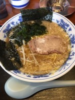 「ラーメン(豚骨)￥５７０」@ラーメンショップ やわら亭の写真