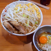 「プチ二郎（辛い奴680円）＋きざみたまねぎたまご（100円）」@ラーメン二郎 八王子野猿街道店2の写真