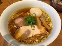 「味玉醤油らーめん（850円）」@ラーメン屋 トイ・ボックスの写真