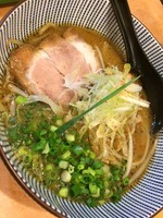 「味噌ラーメンハーフ」@しずるの写真