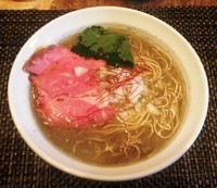 「煮干そば（片口鰯＋烏賊）＋大蒜背脂」@灰汁中華 丿貫の写真