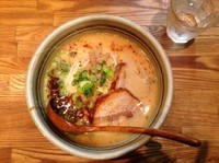 「とんこつ塩ラーメン」@麺屋 あまのじゃく 京田辺店の写真