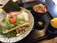 「限定濃厚卵と比内地鶏の油そば(冷やし &レアチャーシュー丼」@麺匠えにしの写真