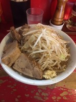 「ラーメン700円+豚2枚(200円)」@らーめん一の写真