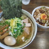 冷やしアゴそば＋味玉＋赤ワイン煮豚ごはん