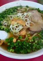 「ラーメン（ニラトッピング）」@一品香 駒生店の写真