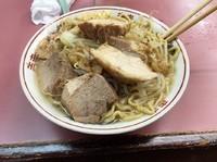 「ラーメン大盛り（ニンニク有り）」@ラーメン荘 おもしろい方への写真