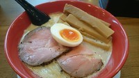 「濁とん塩らーめん800円メンマ+100円」@あいつのラーメン かたぐるま 本店の写真